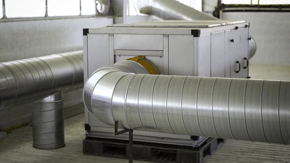 Cooling and heating air conditioner in Shiraz